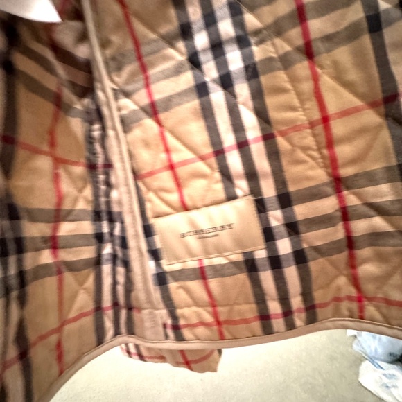Burberry Quilted Jacket - Picture 2 of 6